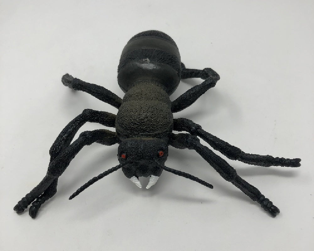 Ravensden Rubber Insect Figure 15cm - 6 Designs